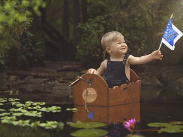 Pour ce début de semaine, je continue avec la journée Spécial anniversaire🥳🎈🎁 de ce petit bonhomme, un petit pêcheur en pleine nature, il s'est éclaté petit...