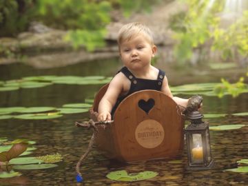 Pour ce début de semaine, je continue avec la journée Spécial anniversaire🥳🎈🎁 de ce petit bonhomme, un petit pêcheur en pleine nature, il s'est éclaté petit...